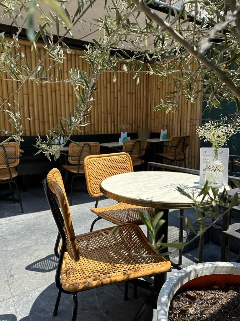 4. Barbu 4. Barbu – 6 Restaurants in Den Bosch met een binnentuin