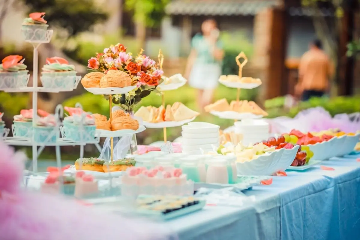 Het begint bij de basis Het begint bij de basis – Babyshower organiseren? Zo maak je er een succes van!, Den Bosch