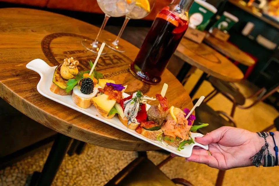 Spaanse sfeer Spaanse sfeer – Barzza: Spaanse beleving, Den Bosch