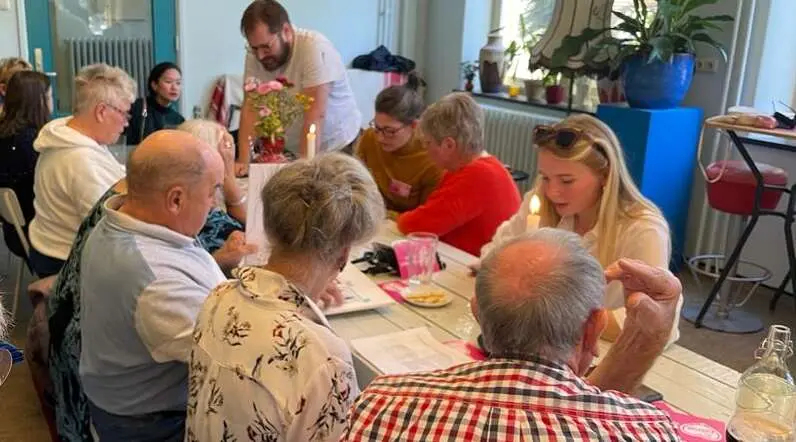 Op stap met een kameraad Op stap met een kameraad – Bij Katrien: De huiskamer van de Bossche binnenstad, Den Bosch (foto 2 van 2)