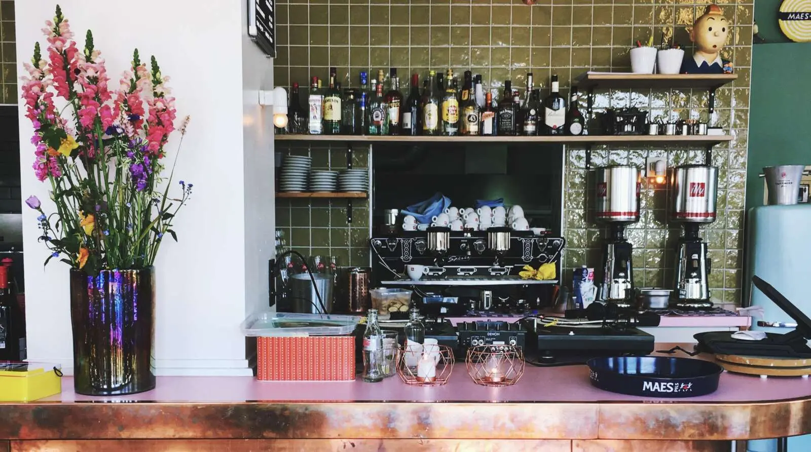 BUURT: NIEUW BUURTCAFÉ RESTAURANT IN DEN BOSCH