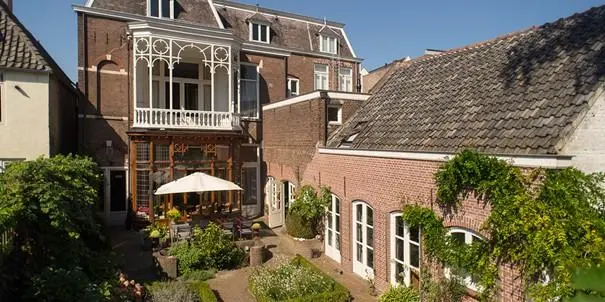 Boutique hotel + Bed & Breakfast De Blauwe Pauw Boutique hotel + Bed & Breakfast De Blauwe Pauw – Dé guide met leukste plekken op Hinthamereinde, Den Bosch (foto 2 van 2)