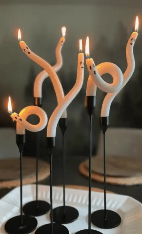 Zelf spookkaarsen maken Zelf spookkaarsen maken – DIY Halloween: griezelen in Den Bosch (met of zonder kids)