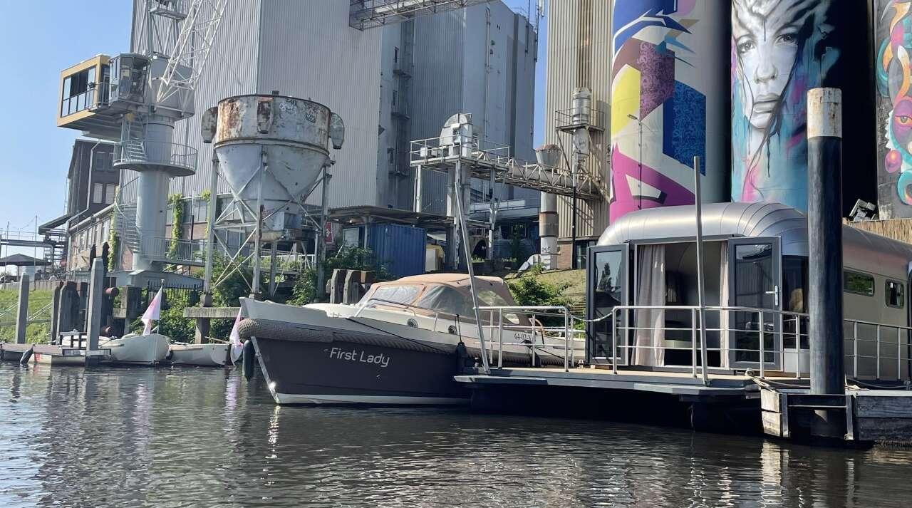Drijvend dromen in een B&B op water: neem een kijkje in The Coon