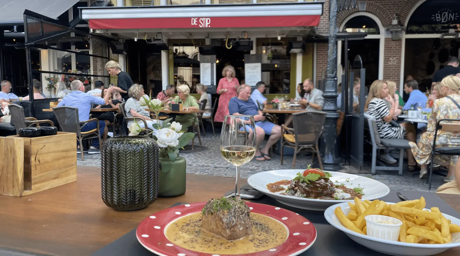 Hoe ziet een perfect dagje ‘s-Hertogenbosch er voor je uit? Hoe ziet een perfect dagje ‘s-Hertogenbosch er voor je uit? – Dé favorieten spots van Royalty-expert Marc van der Linden, Den Bosch (foto 2 van 2)