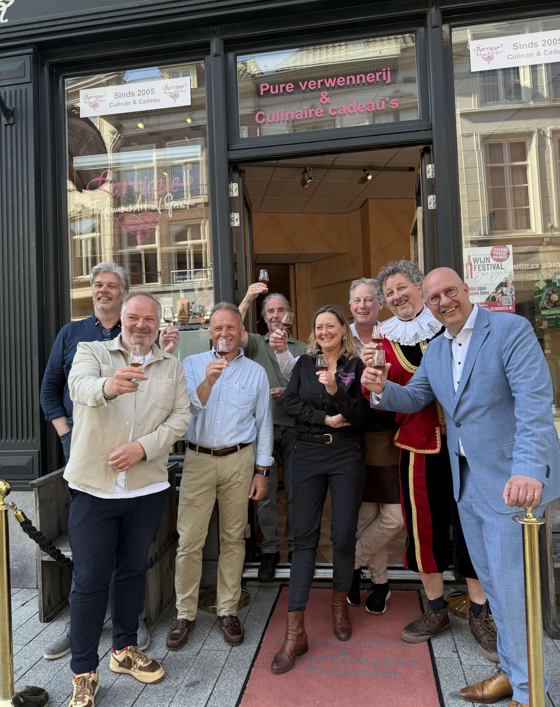 400 jaar na Frederik Hendrik 400 jaar na Frederik Hendrik – De onthulling van de Frederik Hendrik Linie 1629 Single Malt Whisky, Den Bosch