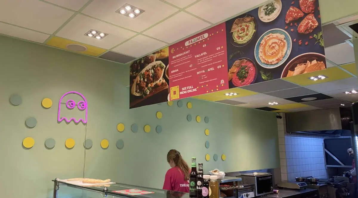 #4: Yalla Fallafel #4: Yalla Fallafel – 6x gezonde ontbijtjes en lunch afhalen in Den Bosch