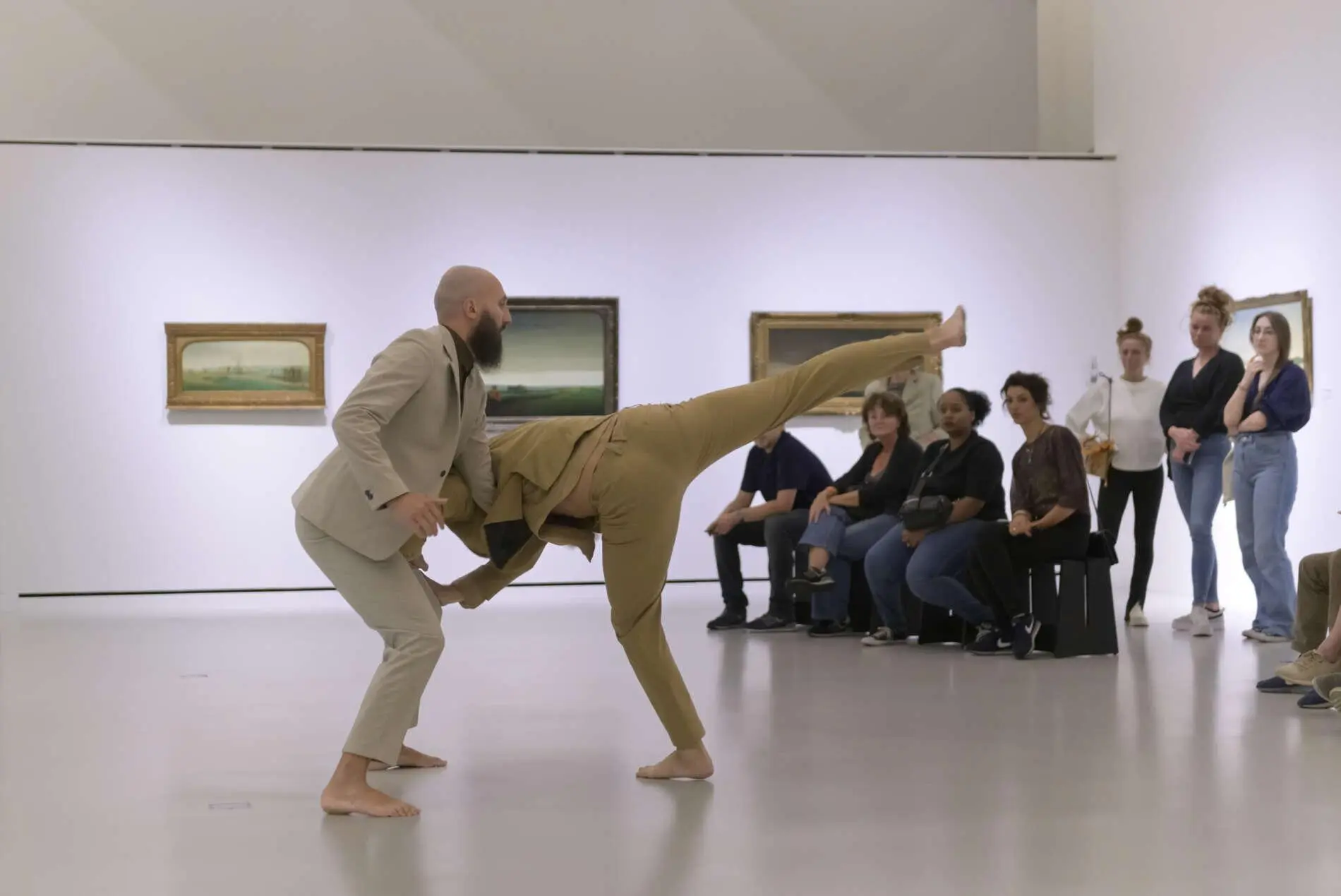 DJ’s, dans, een kunstveiling én meer in Het Noordbrabants Museum DJ’s, dans, een kunstveiling én meer in Het Noordbrabants Museum – Gratis Museumavond bij Design Museum Den Bosch en het Noordbrabants Museum! (foto 2 van 2)
