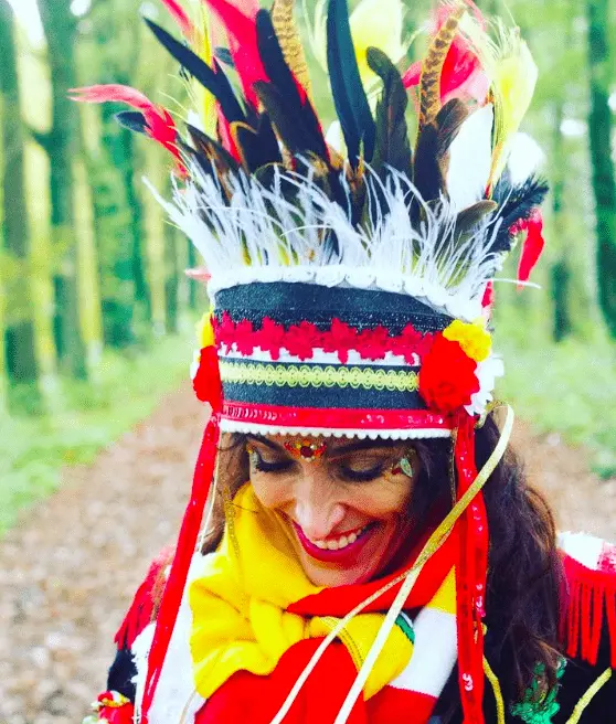 Maak je eigen bekerhouder Maak je eigen bekerhouder – Handicraft tips voor een DIY carnavalsoutfit, Den Bosch