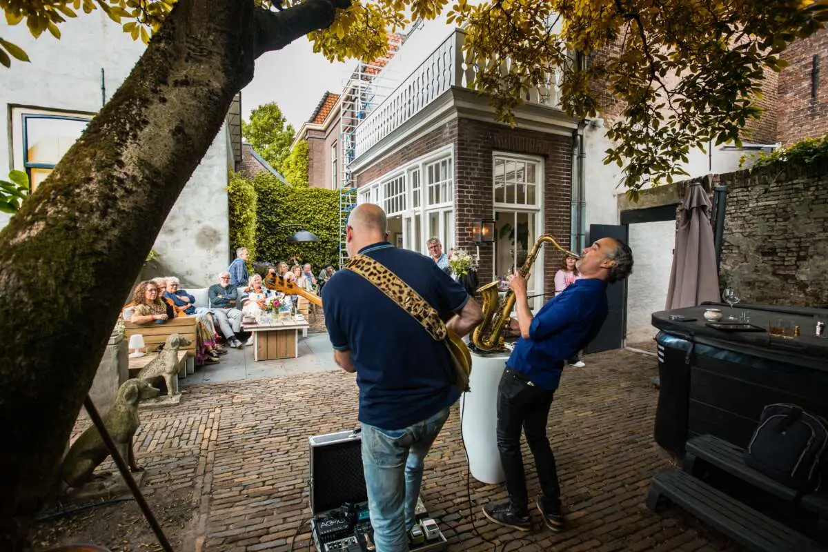 Mini Jazzfestival: Jazzy Huiskamers Mini Jazzfestival: Jazzy Huiskamers – Hemelvaart 2025: dit doe je in Den Bosch tijdens het Hemelvaartsweekend