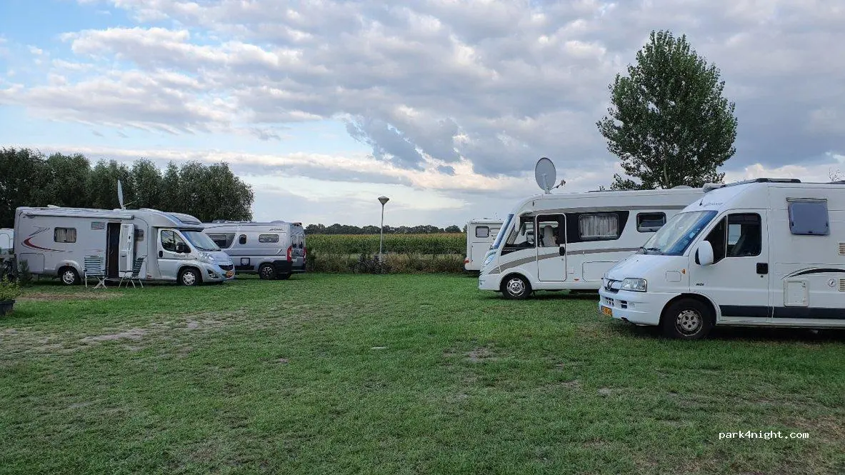 Camperplaats Aan de Loofaert in Berlicum Camperplaats Aan de Loofaert in Berlicum – Kamperen is hot – campings in en rondom Den Bosch