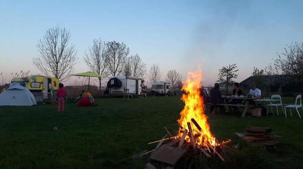 Minicamping Ter Drucht Minicamping Ter Drucht – Kamperen is hot – campings in en rondom Den Bosch (foto 1 van 2)