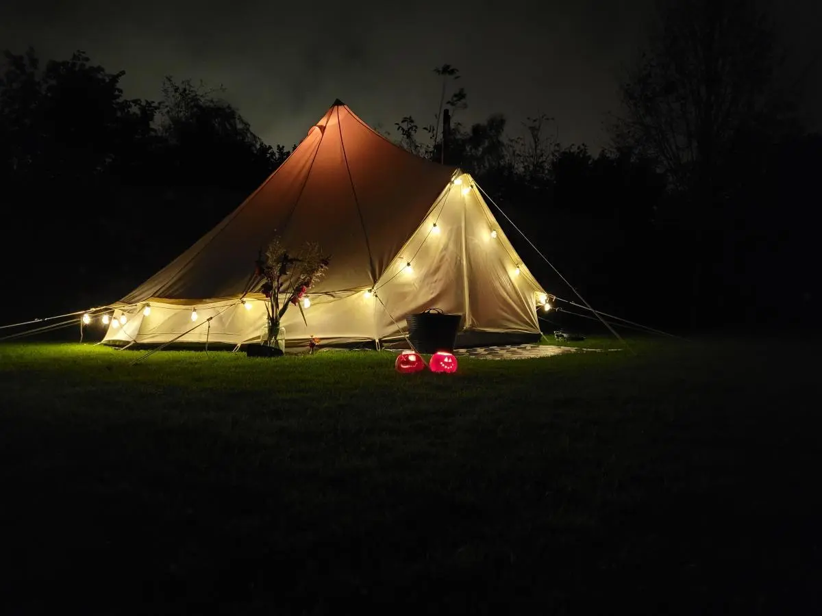 De Groene Donk in Den Dungen De Groene Donk in Den Dungen – Kamperen is hot – campings in en rondom Den Bosch (foto 1 van 3)