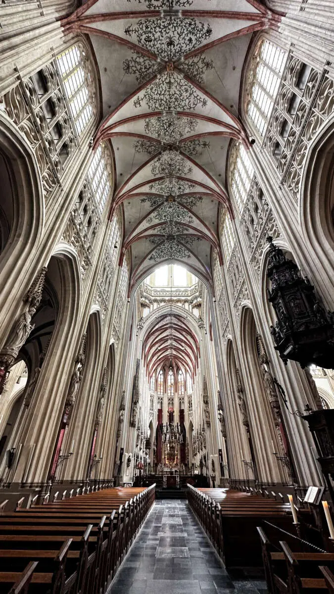 De geschiedenis van de bouw gaat way back De geschiedenis van de bouw gaat way back – Onze ouwe Sint-Jan: een korte geschiedenis over de Sint-Janskathedraal, Den Bosch (foto 1 van 2)