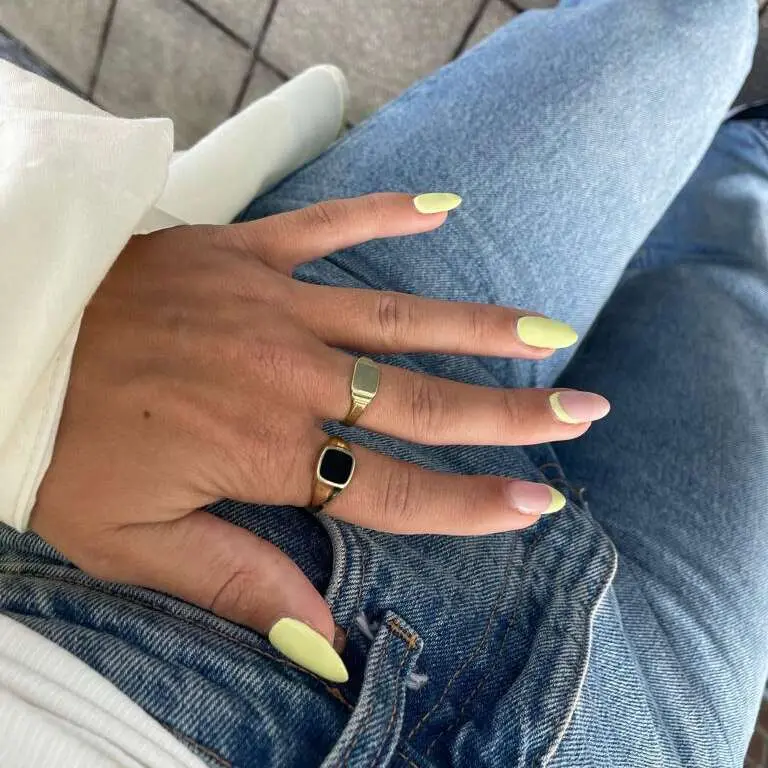 Heerlak-nailtechs laten je nagels shinen Heerlak-nailtechs laten je nagels shinen – Pasen: deze musthaves mogen niet ontbreken, Den Bosch (foto 1 van 3)