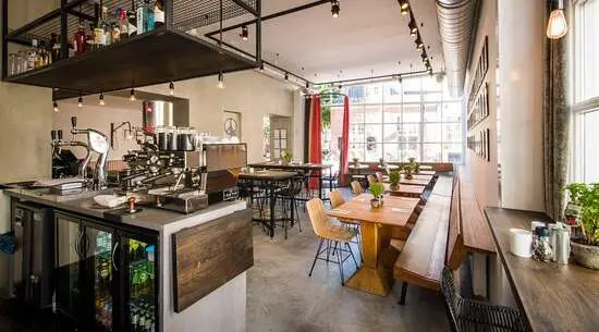 It’s all in the dough It’s all in the dough – Passie voor Pizza bij restaurant Deeg!, Den Bosch (foto 1 van 2)