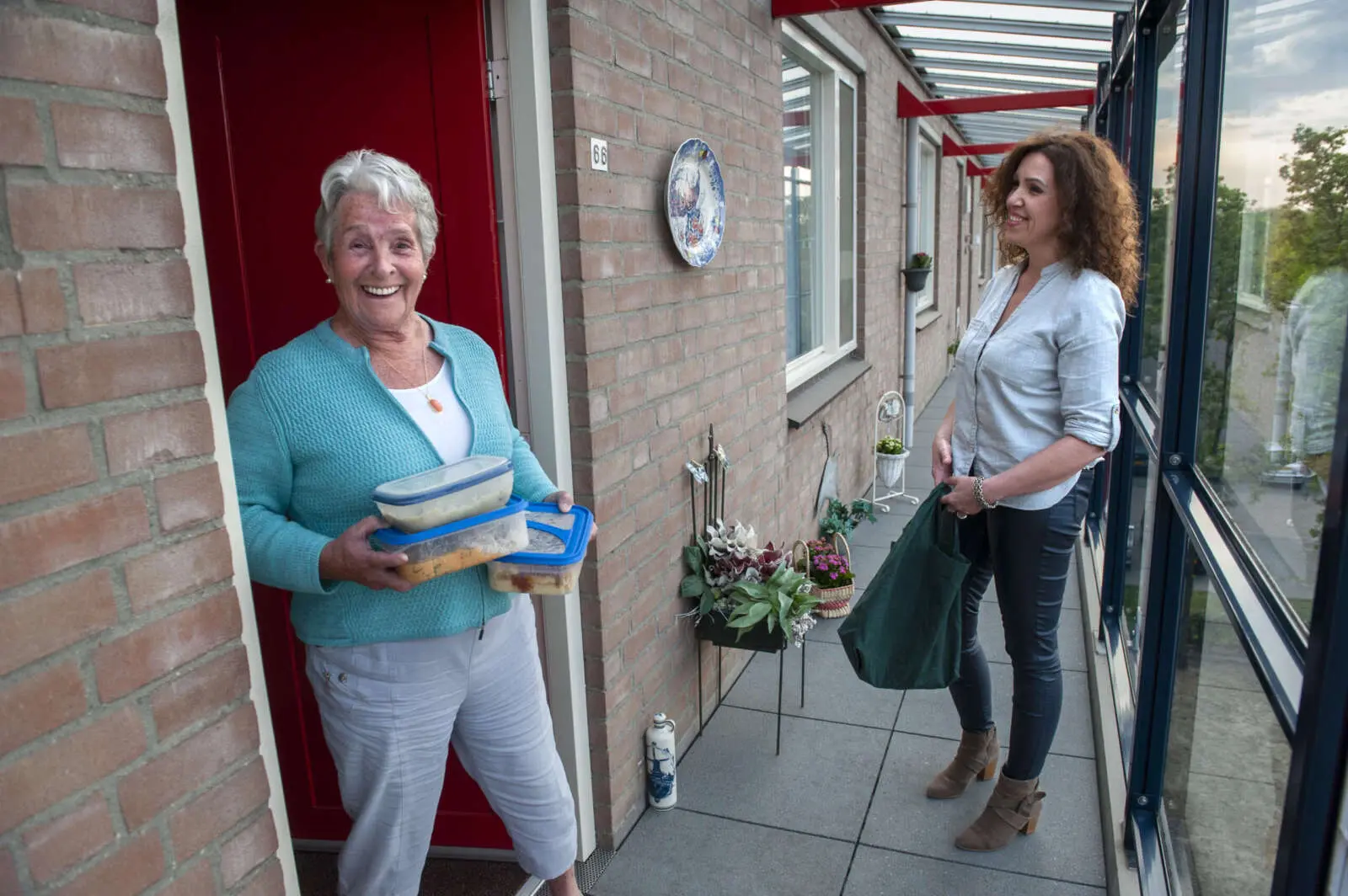 Matches tussen thuiskoks en aanvragers van maaltijden Matches tussen thuiskoks en aanvragers van maaltijden – Stichting Thuisgekookt: een maaltijd koken voor je buren, Den Bosch (foto 2 van 2)