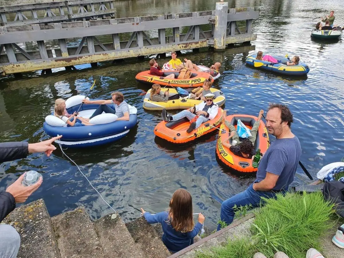 De Camping Koffietent De Camping Koffietent – Stichting Weeshuisjes: Sociaal geluk in kleine huisjes, Den Bosch (foto 2 van 2)
