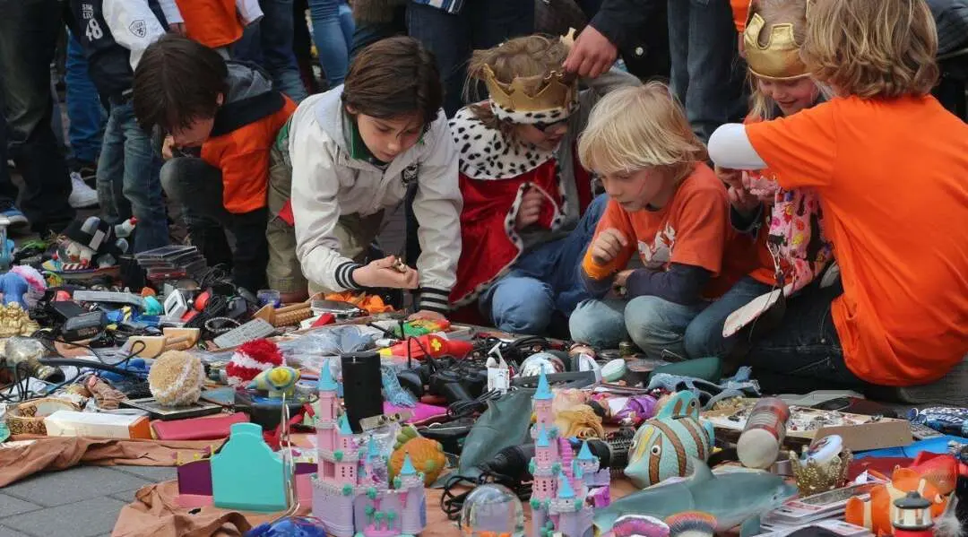 Kinderrommelmarkten in het centrum van Den Bosch Kinderrommelmarkten in het centrum van Den Bosch – Vrijmarkt Koningsdag: overzicht van alle locaties in Den Bosch