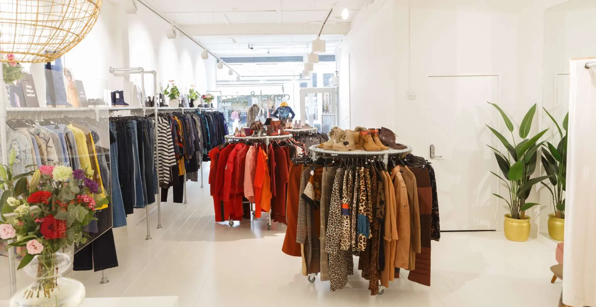 1. Hittupuhtit: Vintage Schatten in Den Bosch 1. Hittupuhtit: Vintage Schatten in Den Bosch – Winkelen in Den Bosch: Vintage stores (deel 2)