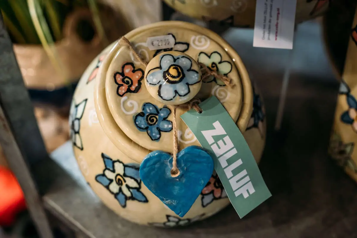 Hint & Tint in Den Bosch Hint & Tint in Den Bosch – Winkeltip: Hint & Tint in de Hinthamerstraat (foto 1 van 4)