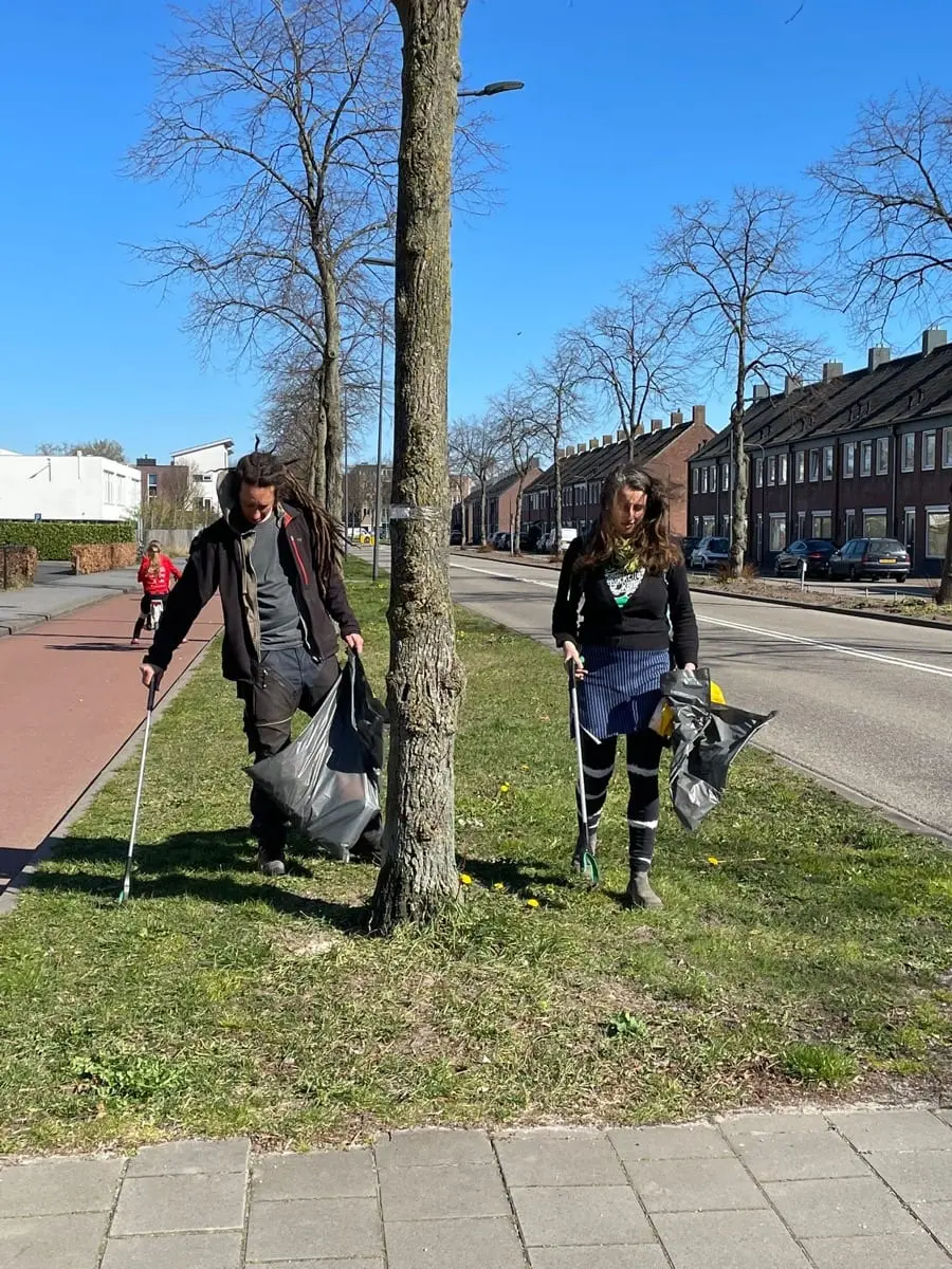 Zero Waste wandeltour door Den Bosch Zero Waste wandeltour door Den Bosch – Zero Waste Den Bosch – Zelf simpel minder afval creëren (foto 1 van 3)