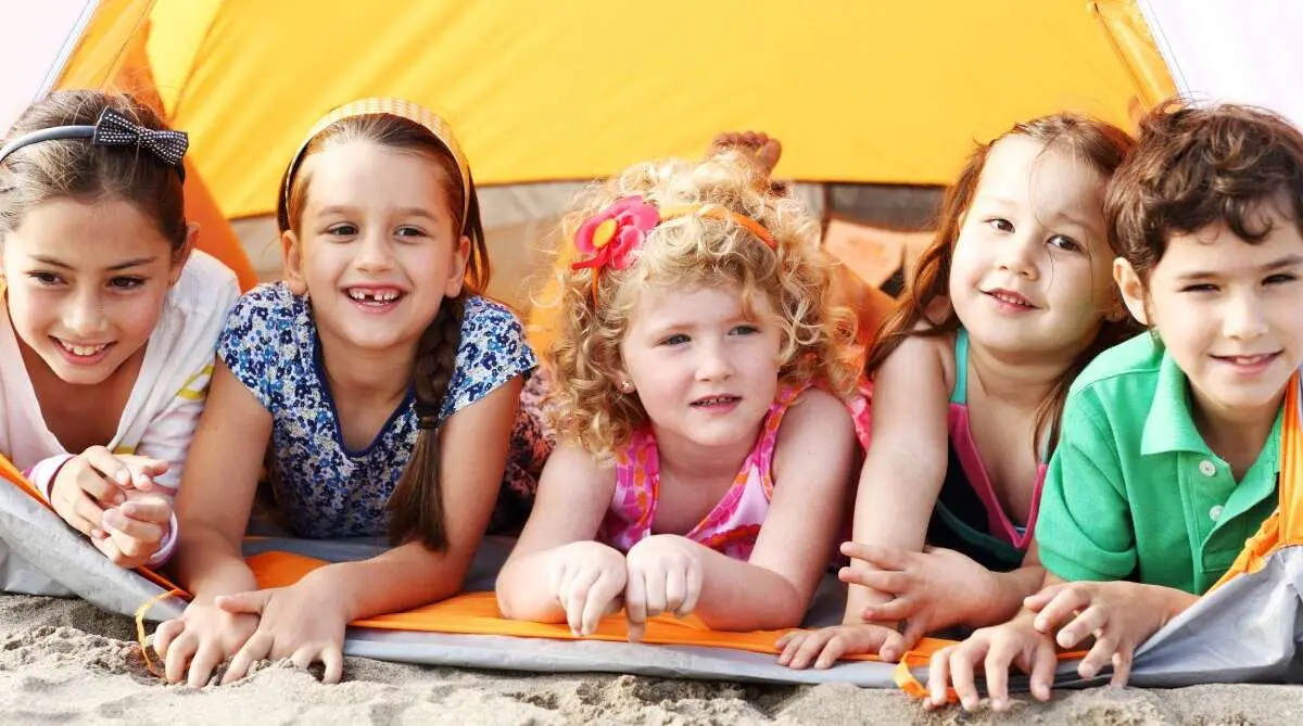 Maak gebruik van je sociale netwerk Maak gebruik van je sociale netwerk – Zo overleef je de zomervakantie van je kinderen, Den Bosch