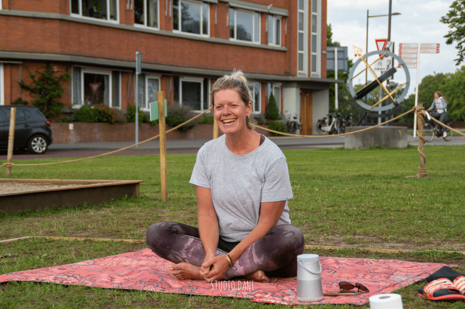 CONCRETE URBAN YOGA 1
