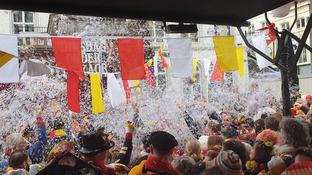 Oeteldonk confetti